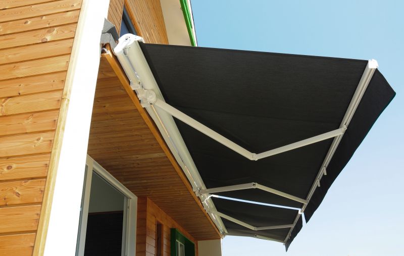retractable awning repairs